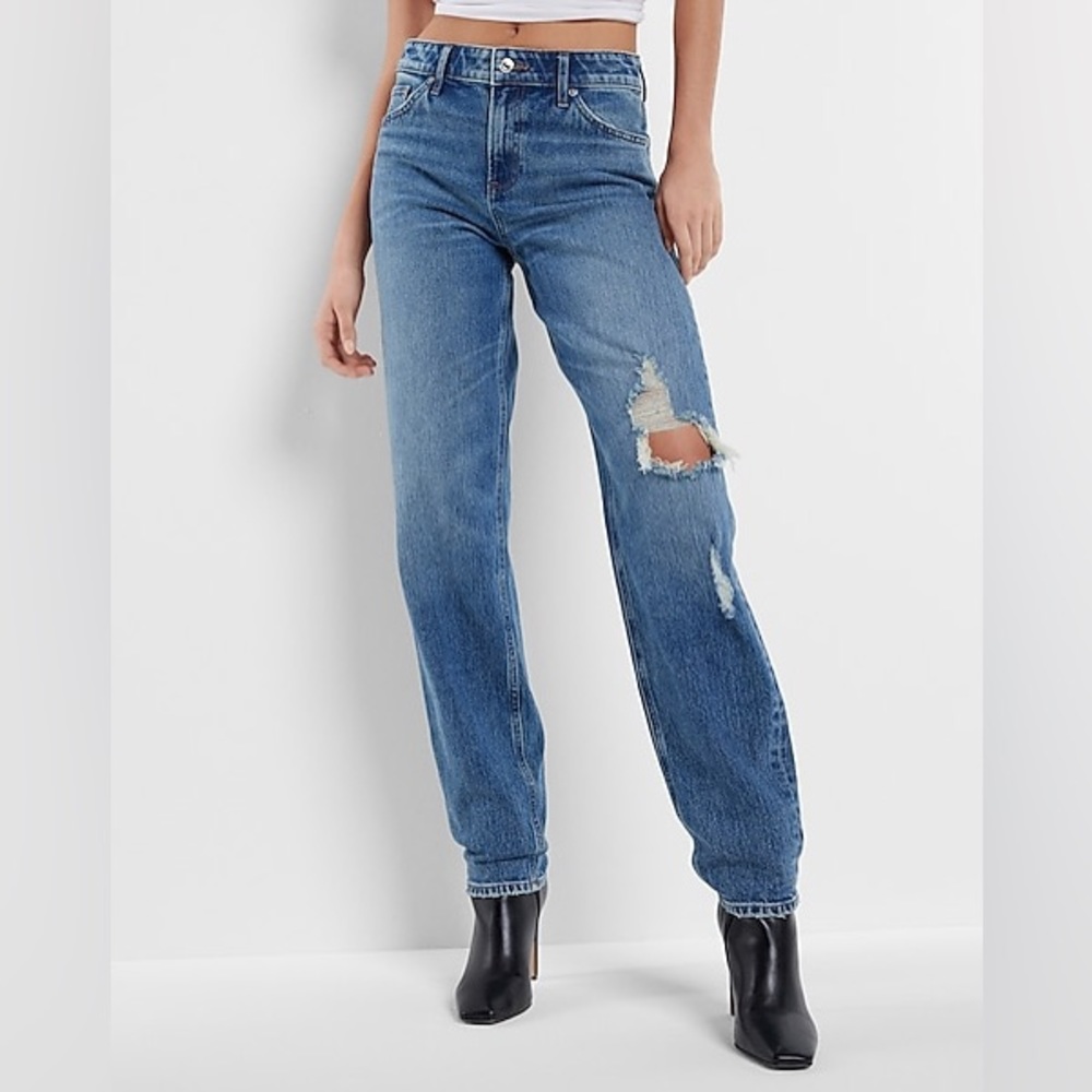 Brand New Express Mid Rise Medium Wash Ripped Baggy Tapered Jeans